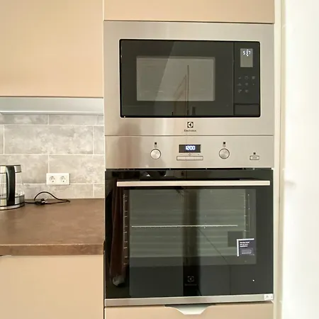 Apartment Kesk 22 *